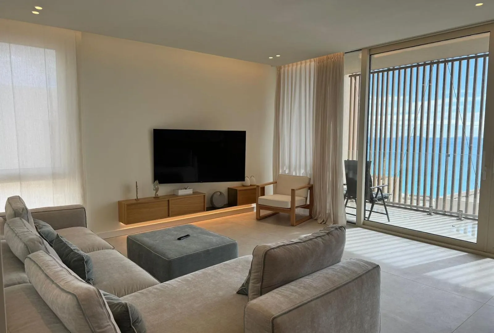 Luxury Apartment & Guest House, Green Coast Himare